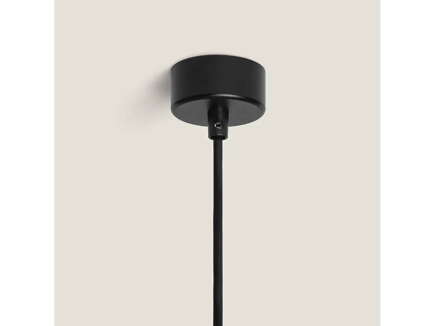 Lámpara Colgante de Aluminio Cuarzo Negro