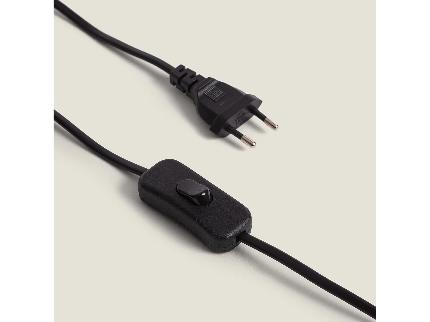 Lampe à Poser Métal et Bois Monah Noir