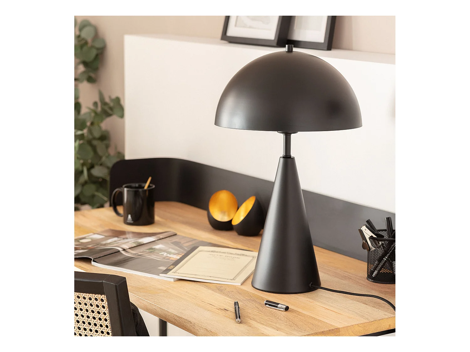 Lampe à poser en métal Shimo Noir