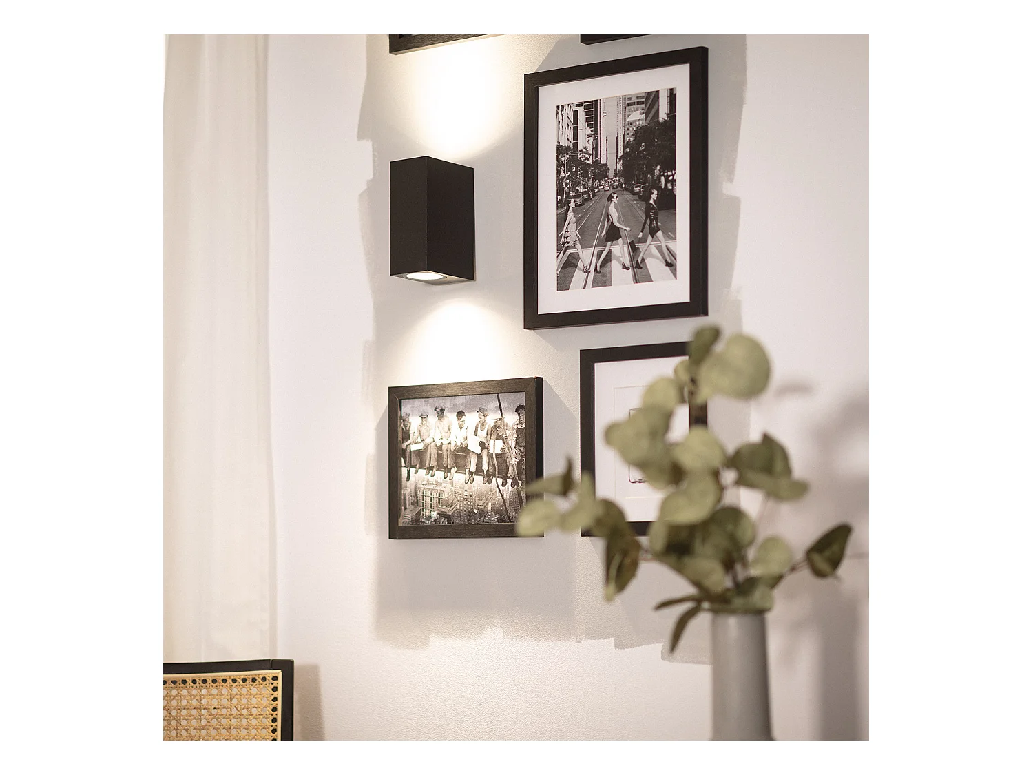 Applique da Parete per Esterni in Alluminio Illuminazione Doppia Luce Nero