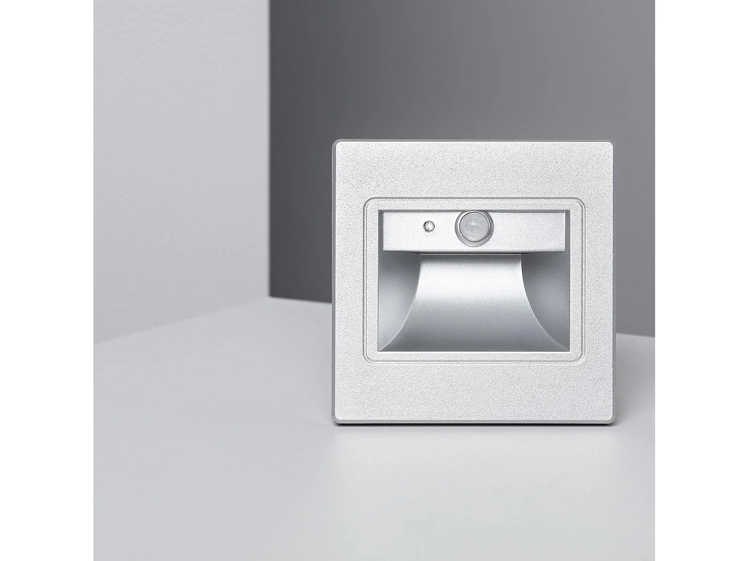 Segnapasso da Parete LED 1.5W da Incasso con Sensore PIR Bark Grigio 3000K Bianco Caldo