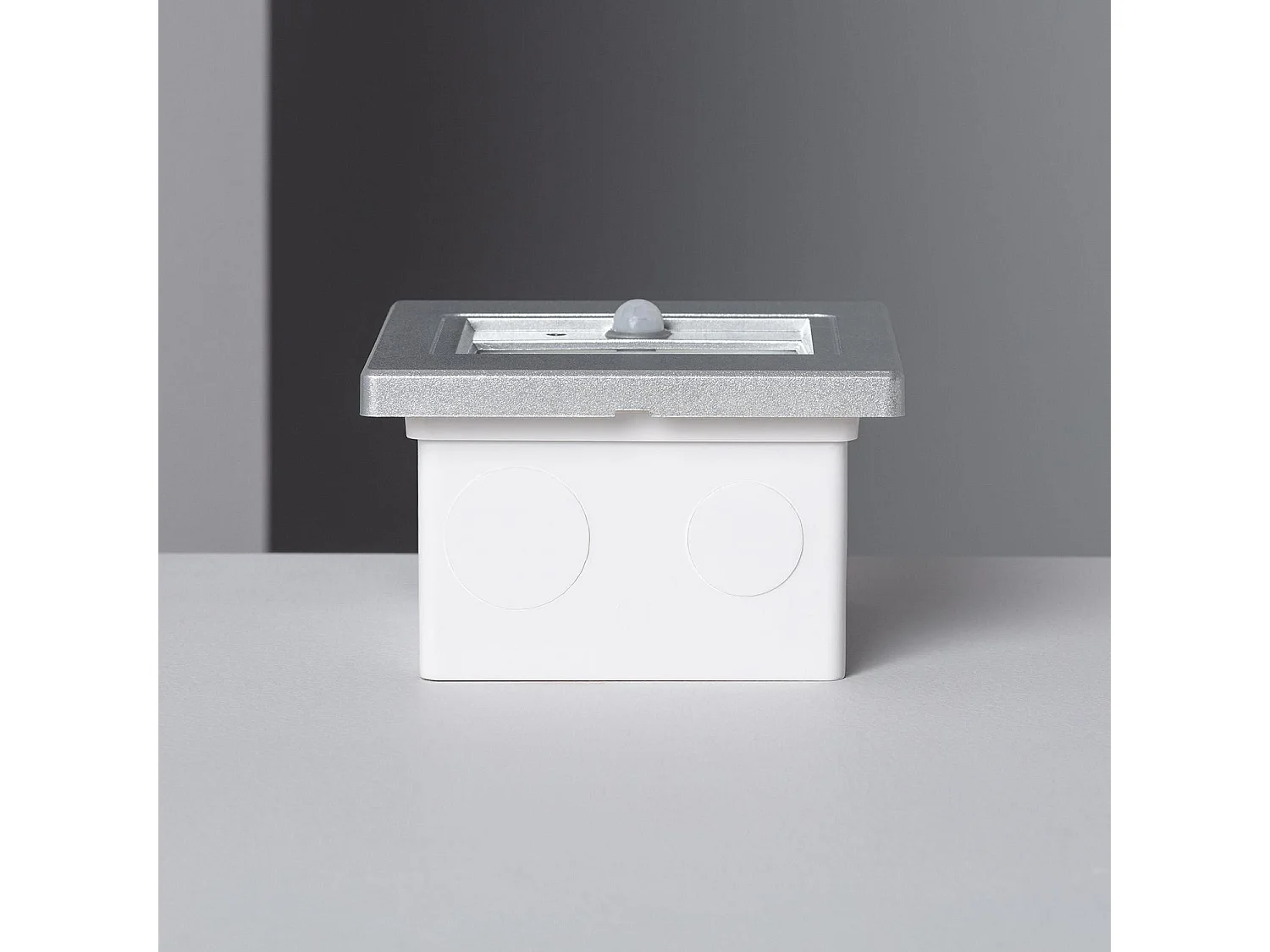 Segnapasso da Parete LED 1.5W da Incasso con Sensore PIR Bark Grigio 3000K Bianco Caldo