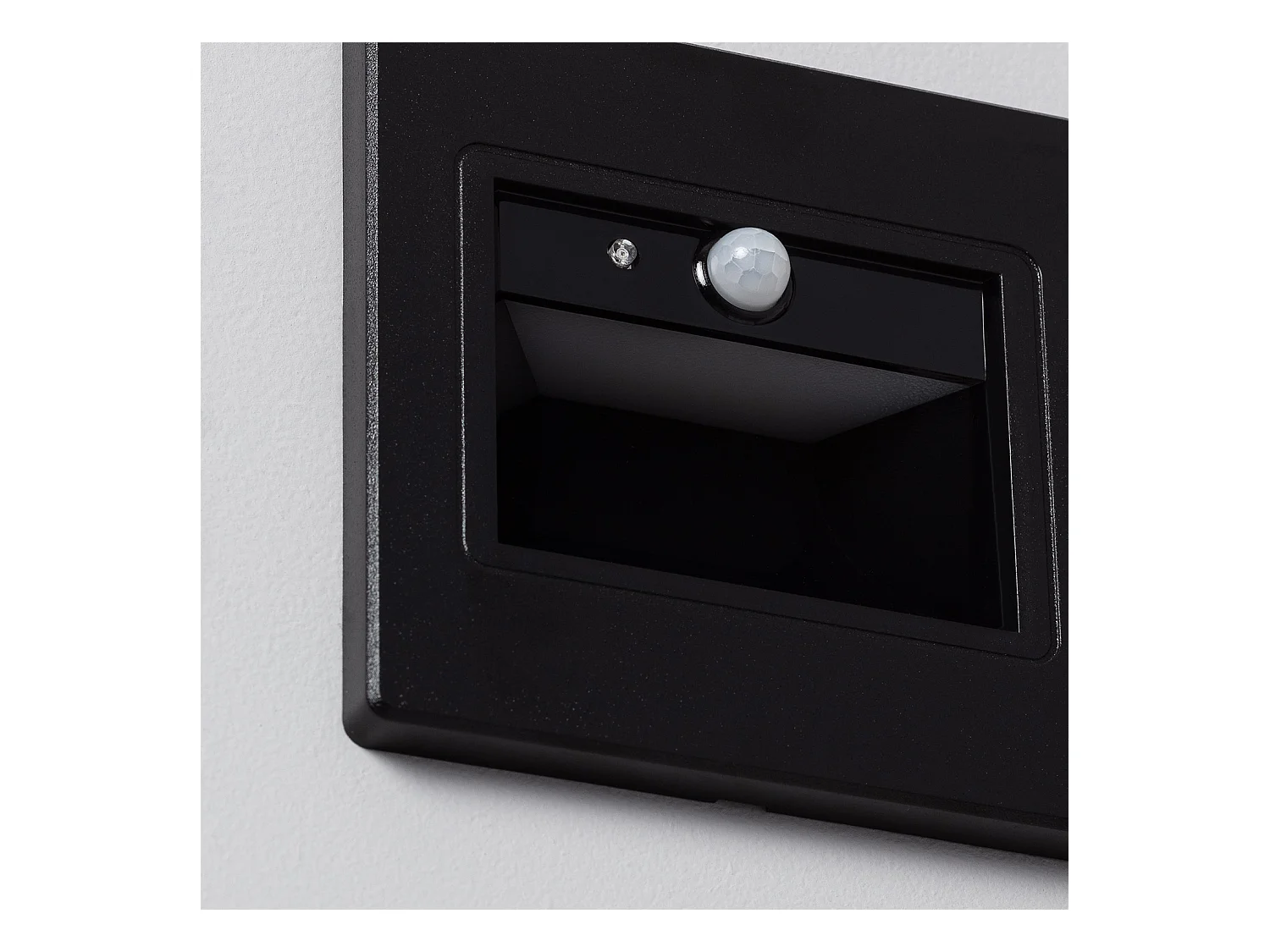 Balise Murale LED Encastrable Bark 1.5W Noire avec Capteur PIR  4000K Blanc neutre