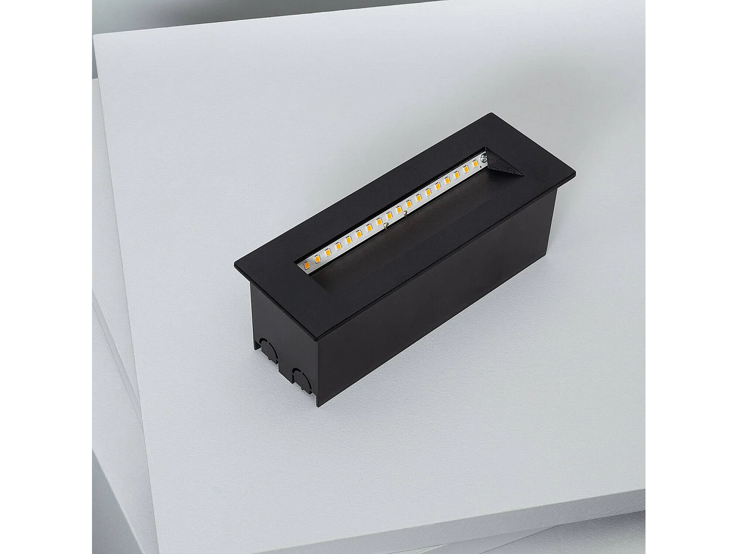 Balise LED Extérieure 7W Encastrable au Mur Rectangulaire Groult Noire 2700K Blanc chaud