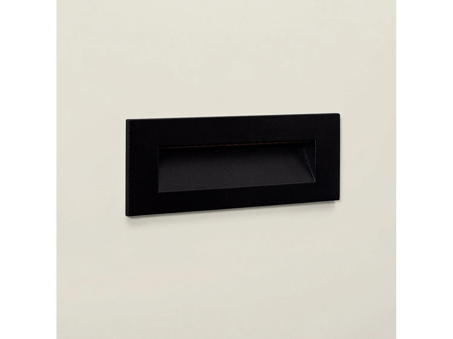 Balise LED Extérieure 7W Encastrable au Mur Rectangulaire Groult Noire 2700K Blanc chaud