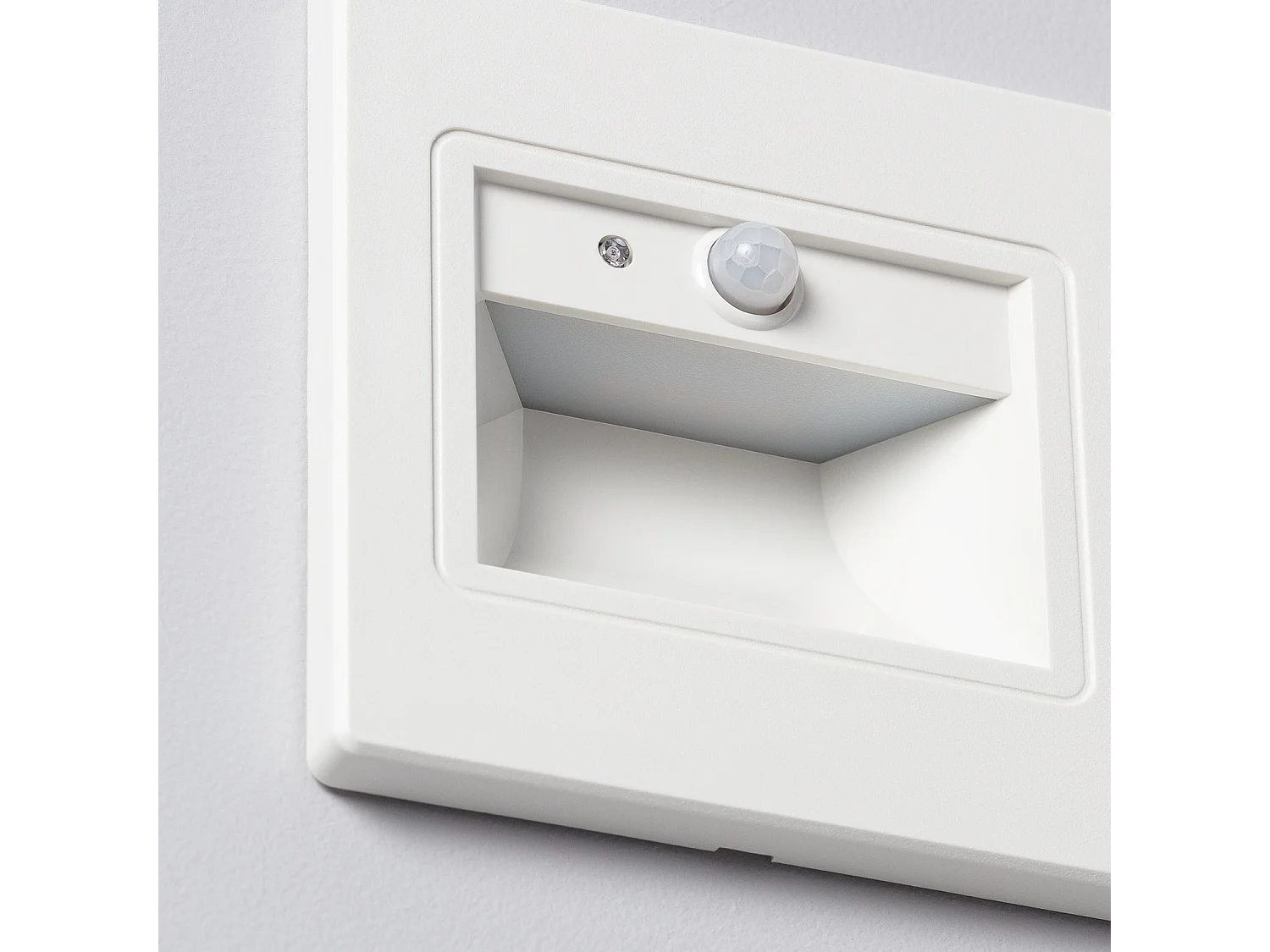 Balise Murale LED 1.5W Encastrable avec Détecteur PIR et Crépusculaire Bark Blanche 4000K Blanc neutre