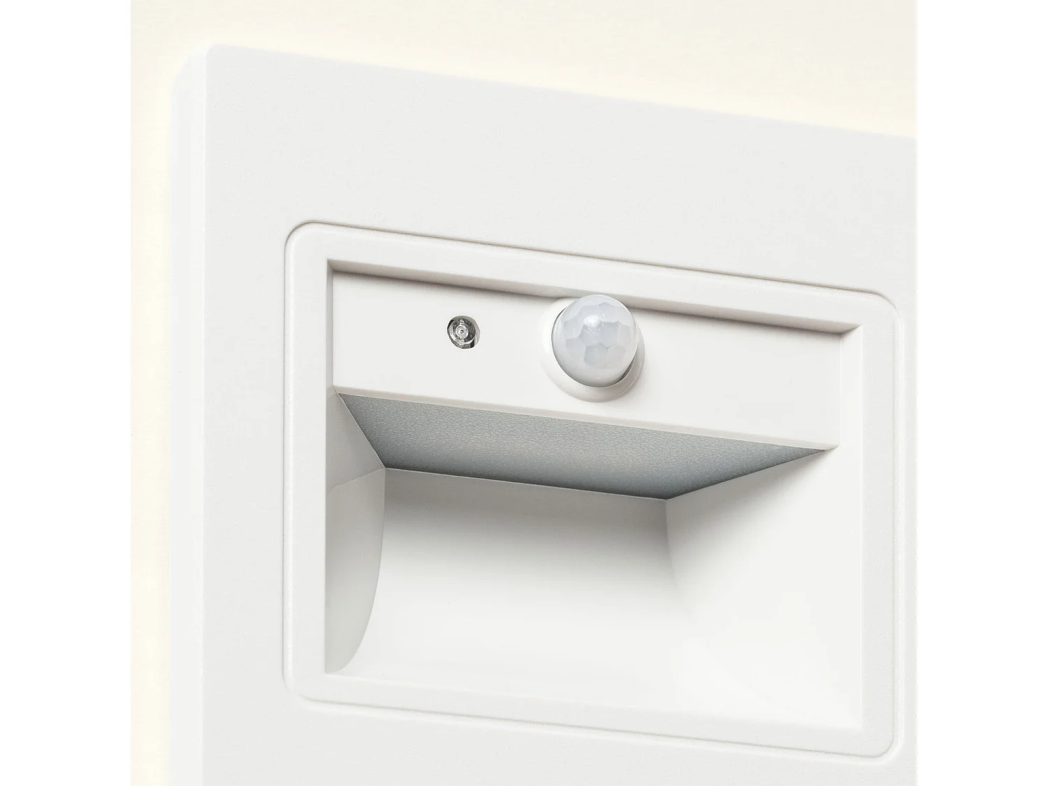 Balise Murale LED 1.5W Encastrable avec Détecteur PIR et Crépusculaire Bark Blanche 4000K Blanc neutre