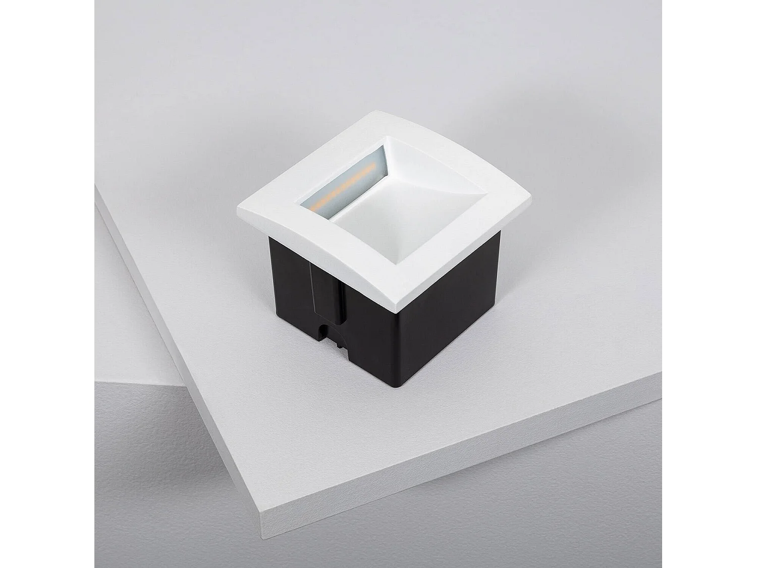 Balise LED Extérieure 4W Encastrable au Mur Carrée Natt Blanche  2700K Blanc chaud