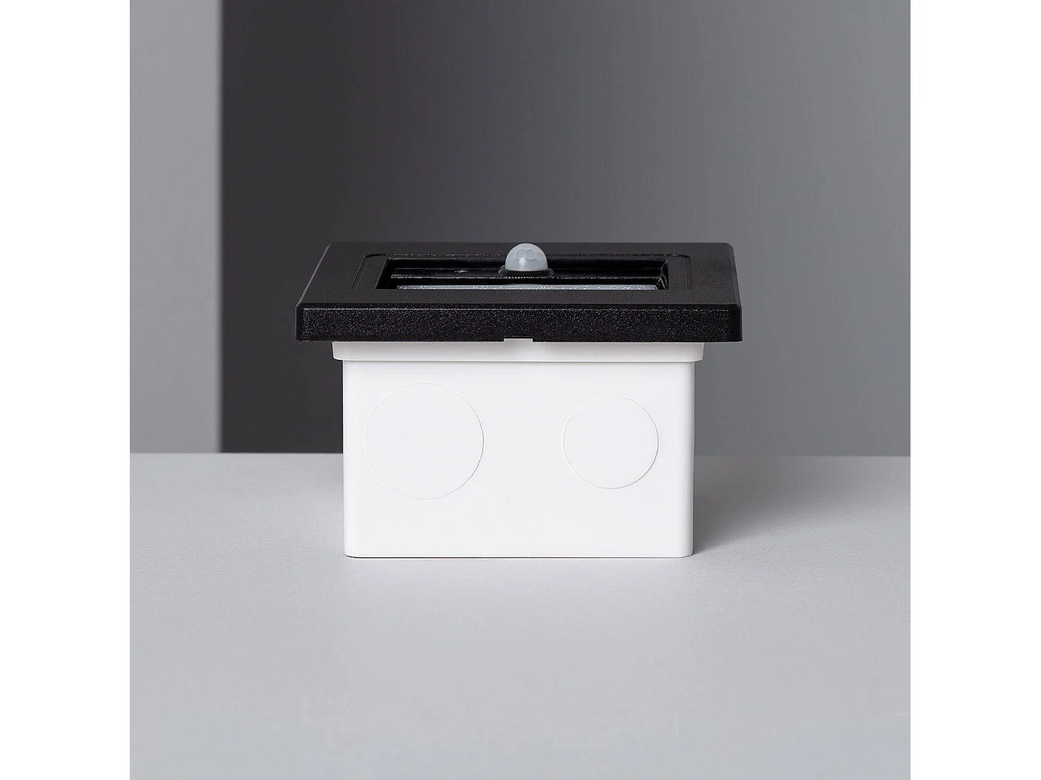 Segnapasso LED con Sensore PIR Finitura Nero 3000K Bianco Caldo