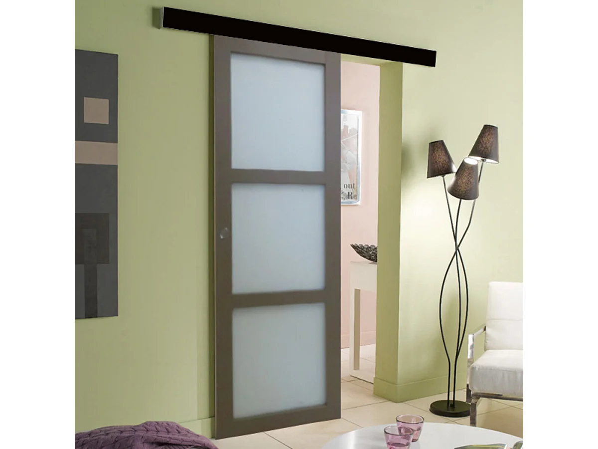 Porte Coulissante Marron Ral7006 Vitree H204 X L83 + Rail Alu Bandeau Noir Et Coquilles Gd Menuiseries