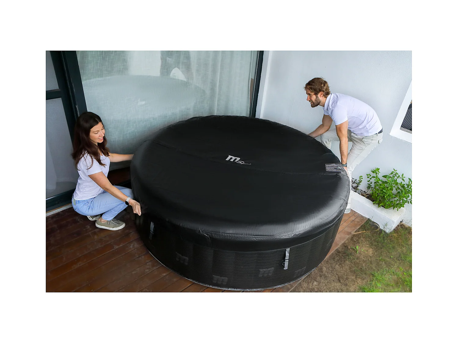 Spa gonflable LED 6 personnes MENORCA