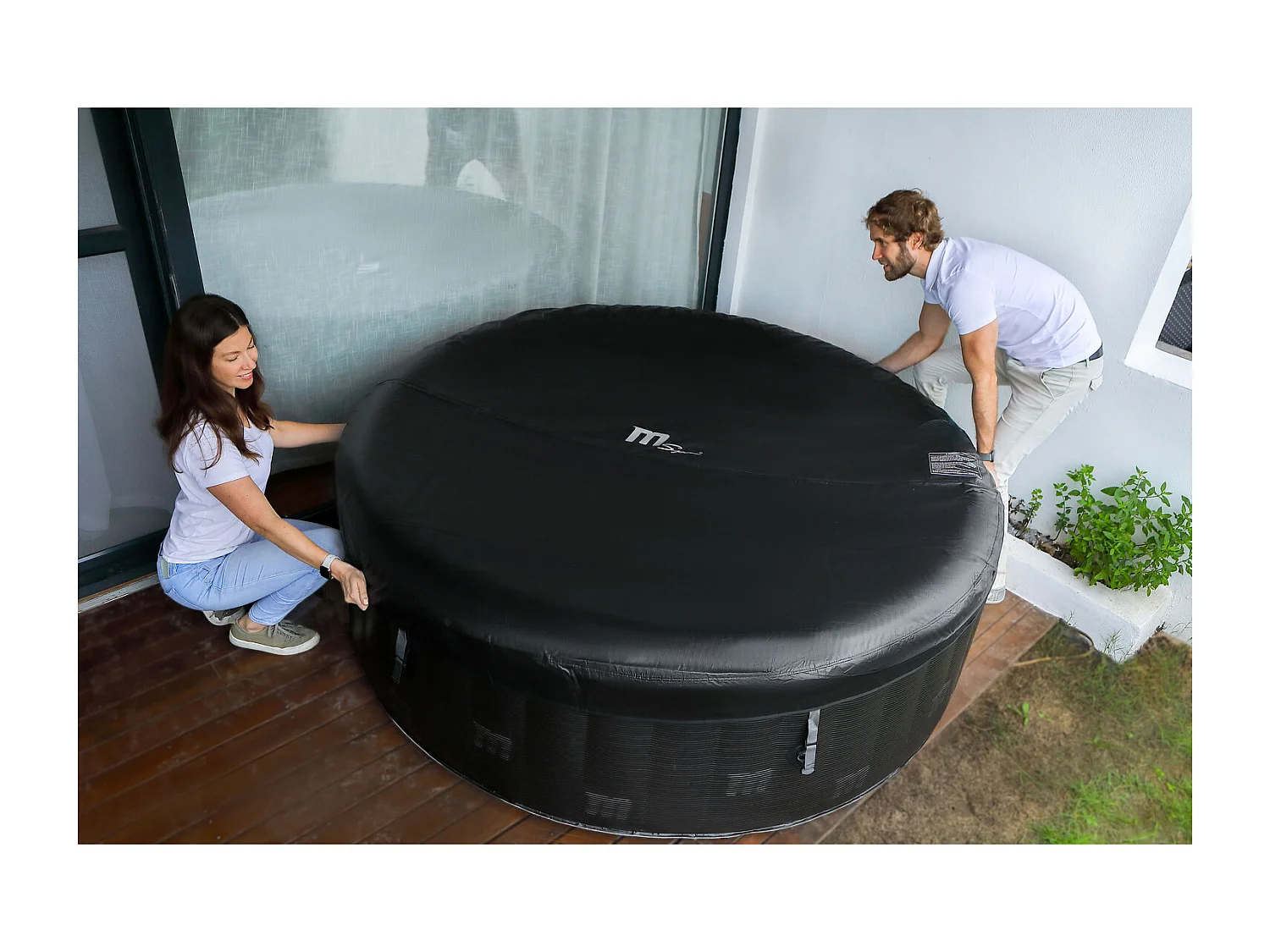 Spa gonflable LED 6 personnes MENORCA