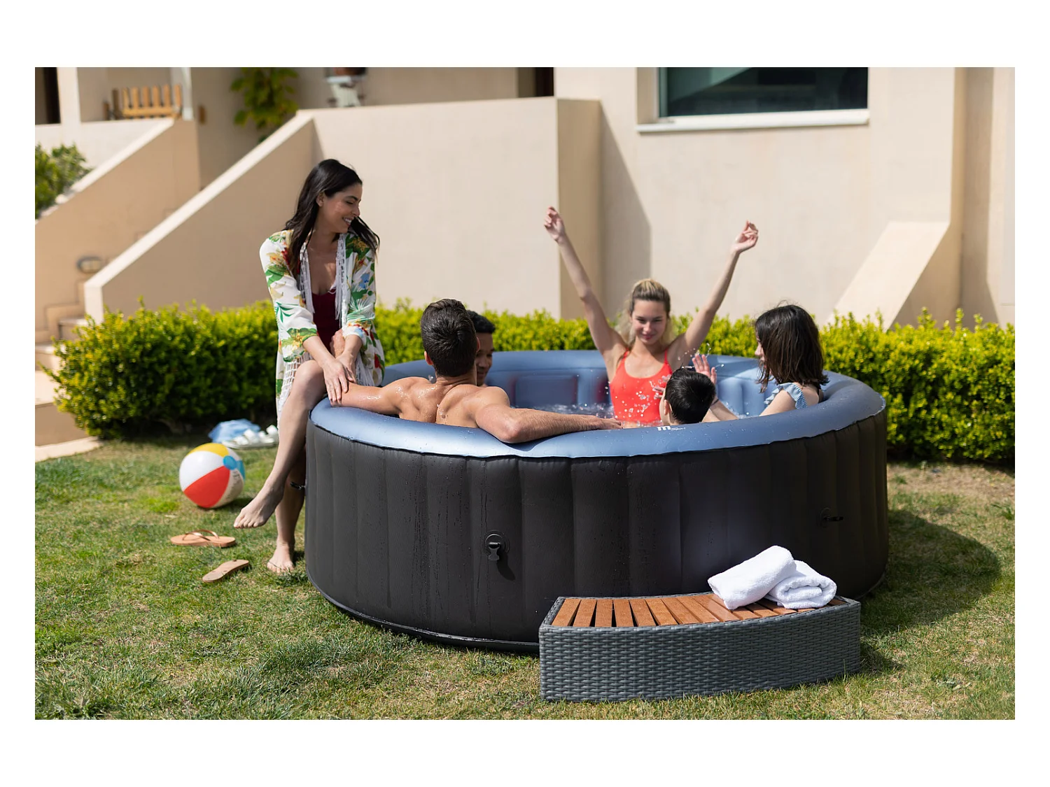 Spa gonflable rond 6 places FORMENTERA
