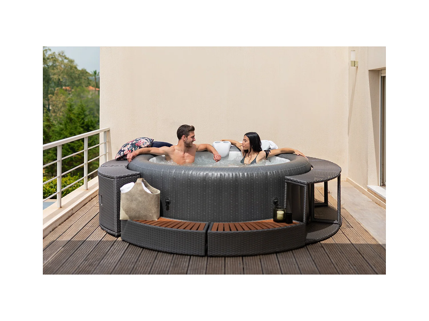 Spa insuflável redondo para 6 pessoas MINORCA - Relaxamento em família ou com amigos, 138 jatos, aquecimento rápido a 40°C