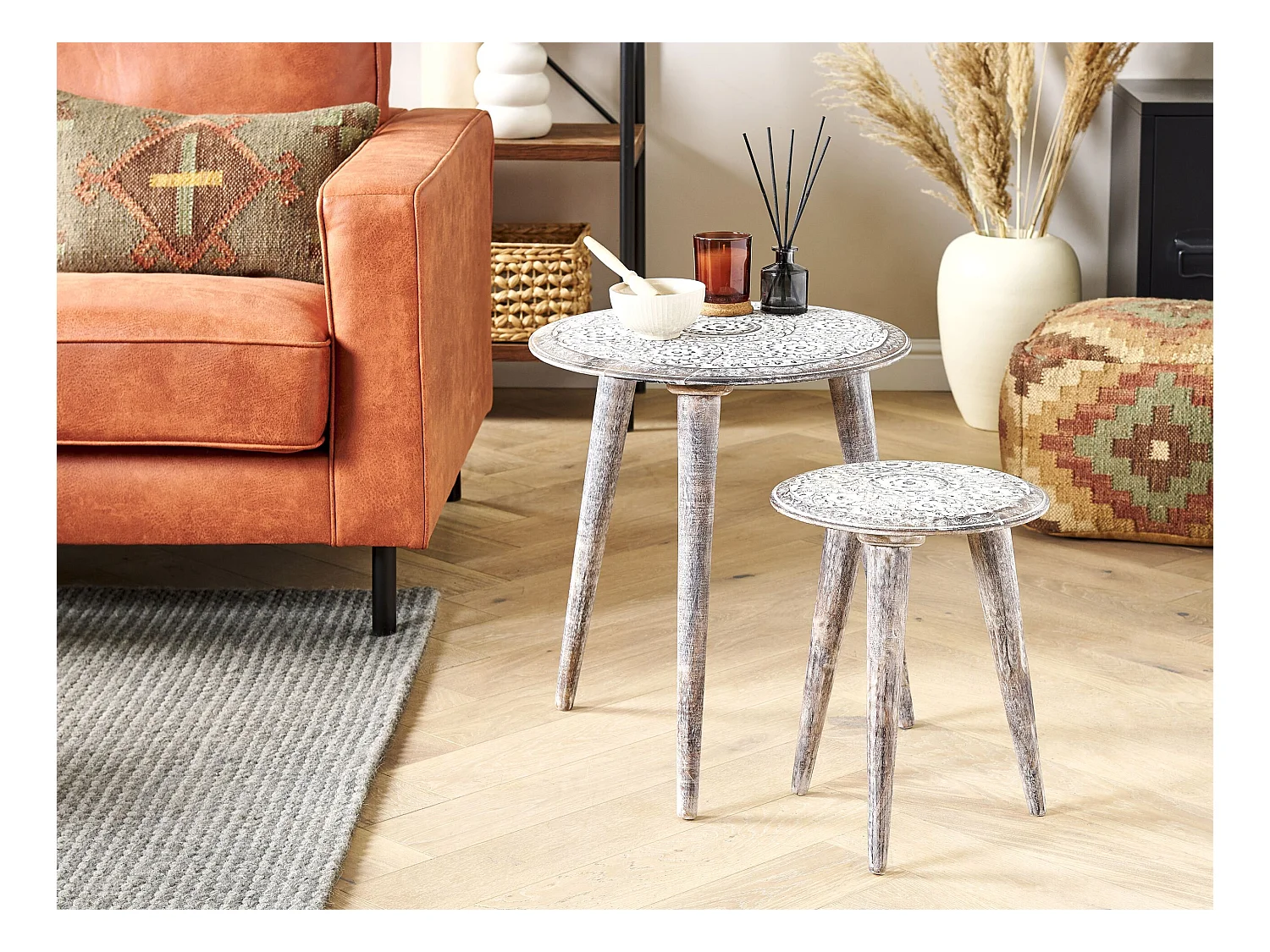 Set van 2 bijzettafels BARJU Mangohout Wit