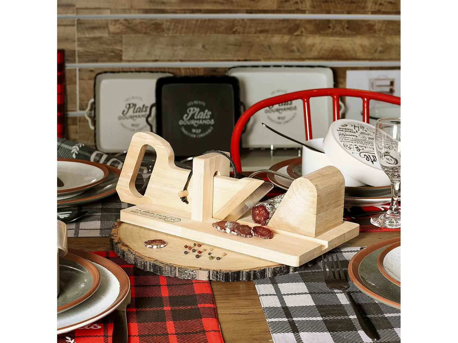 Wurstschneidebrett aus Holz