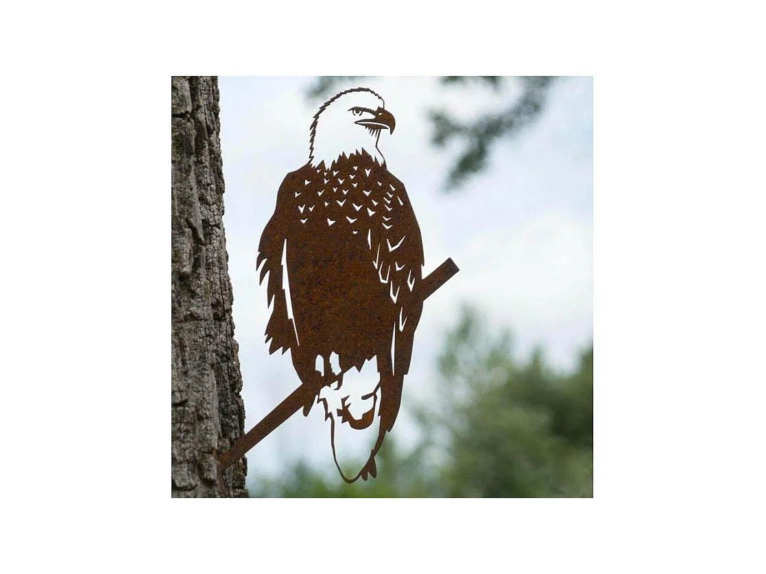 Oiseau sur pique aigle en acier corten