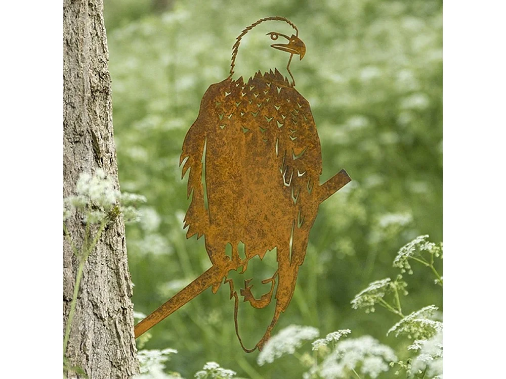 Oiseau sur pique aigle en acier corten