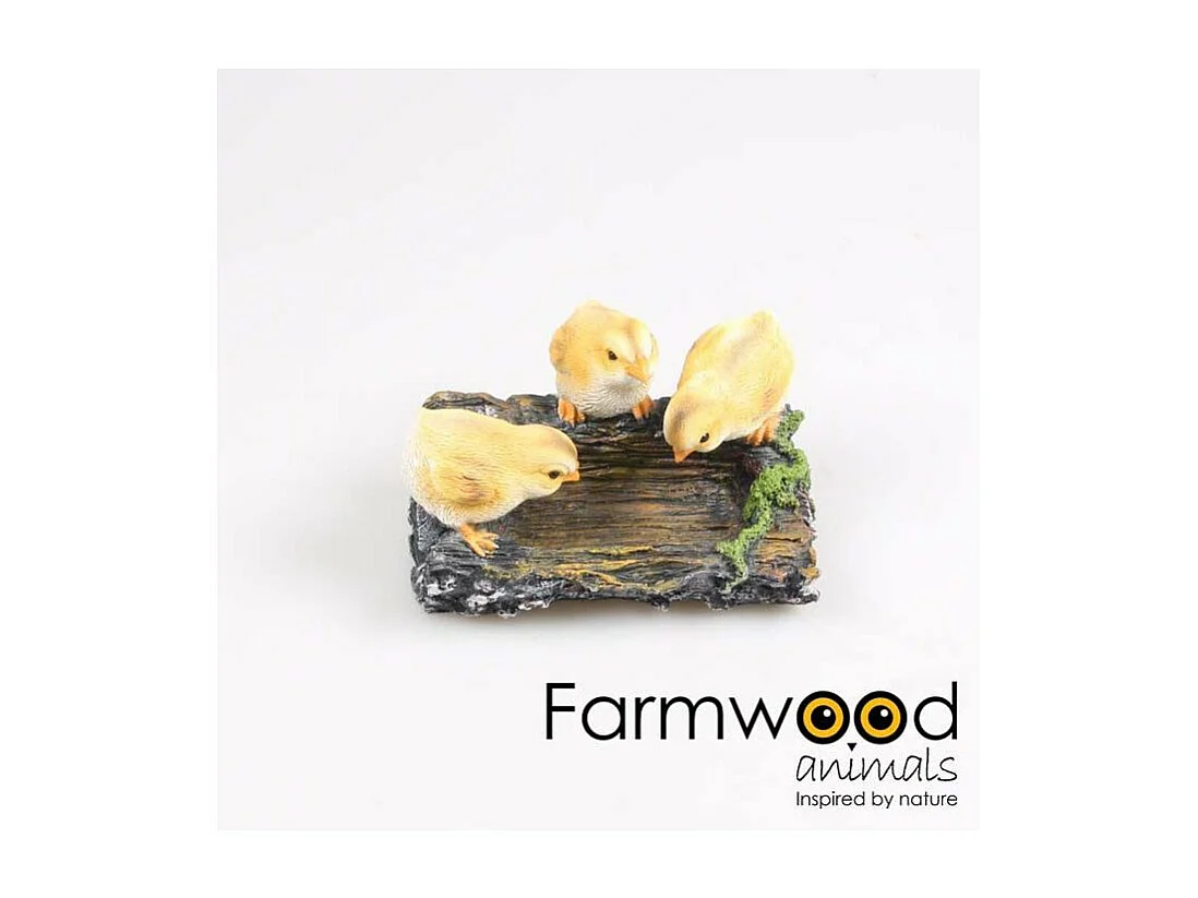 Poussins sur branche en résine 22.5 x 15 x 11 cm