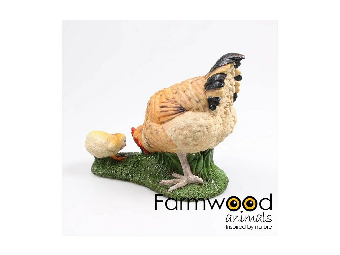 Gallina con pulcini che beccano in resina 36,5 x 19 x 28,5 cm