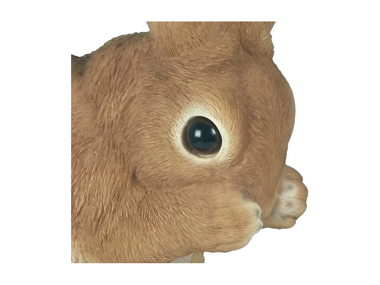 Lapin en résine pattes sur le museau