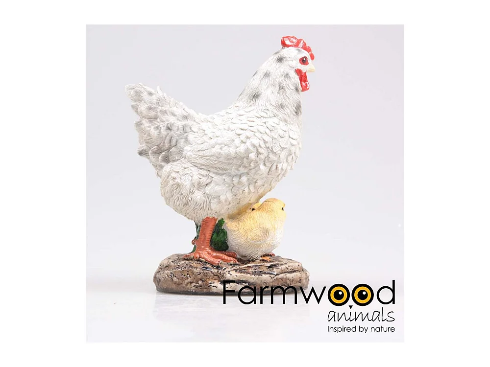 Poule avec poussins en résine 15 x 11 x 20 cm