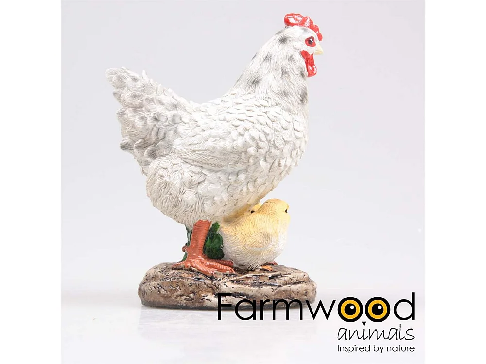 Poule avec poussins en résine 15 x 11 x 20 cm