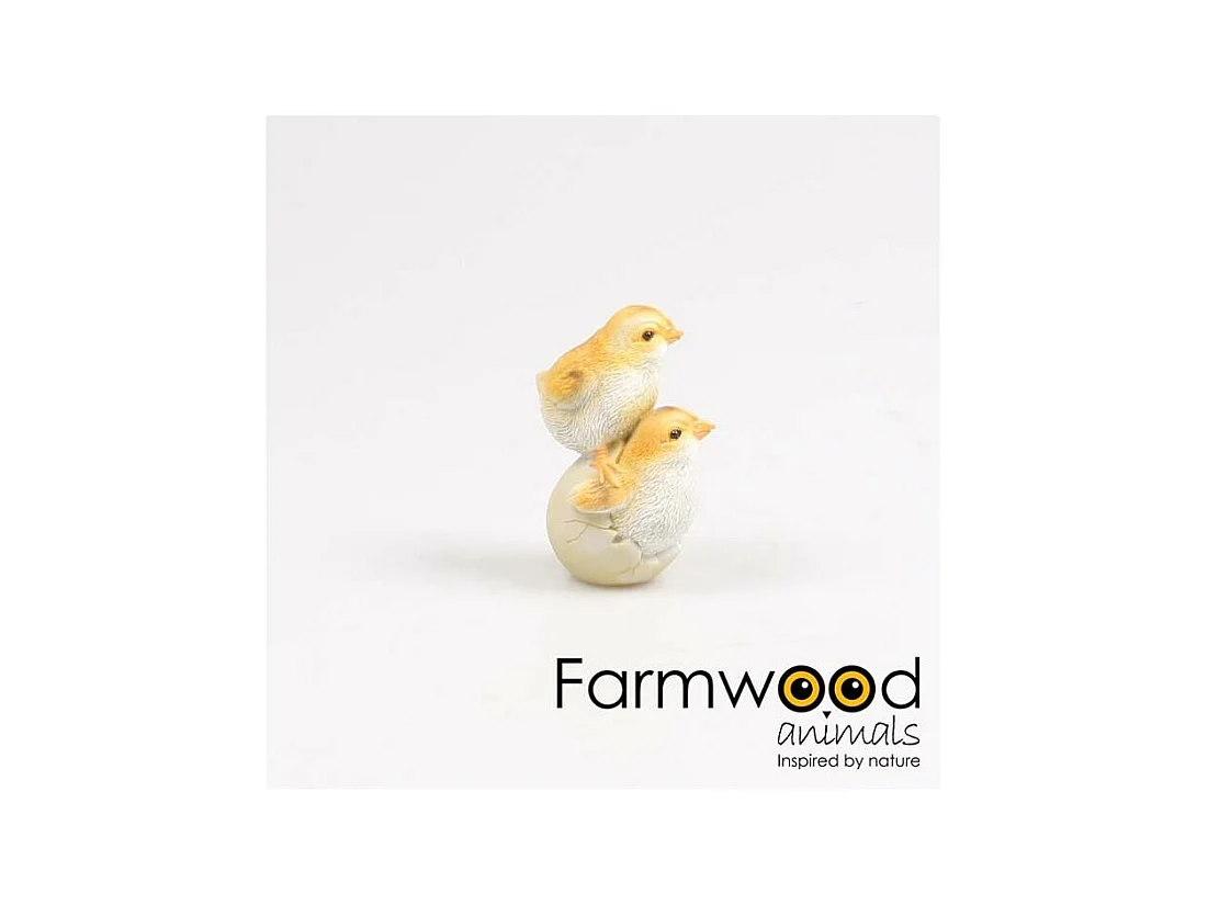 Poussins dans coquille en résine 10.5 x 7.5 x 13.5 cm