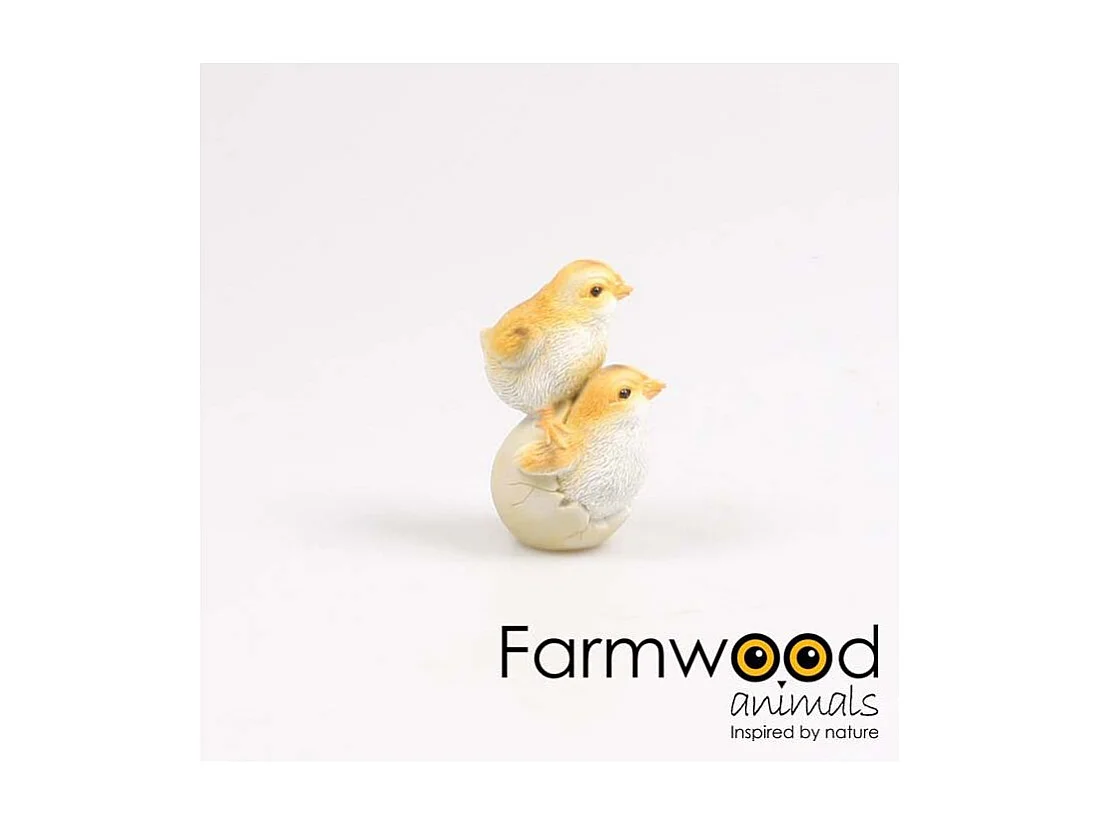 Poussins dans coquille en résine 10.5 x 7.5 x 13.5 cm