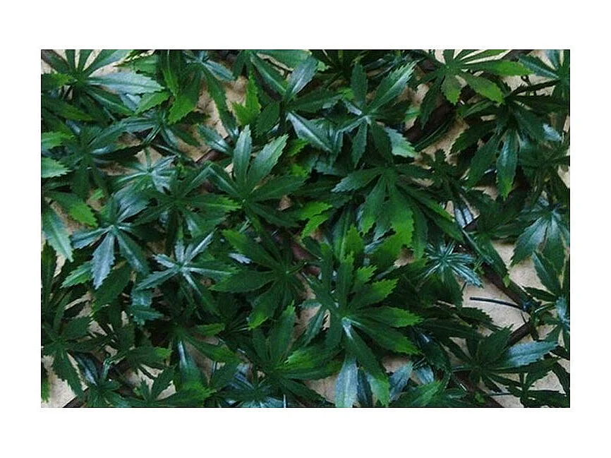 Enrejado de madera de sauce y hojas artificiales de enredadera de Virginia