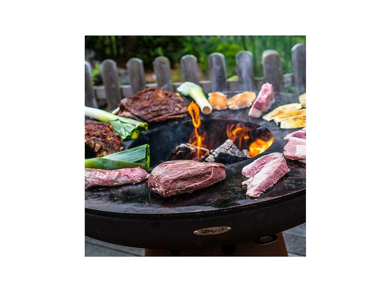 Barbecue brasero en acier Zelos Hauteur 87 cm Diamètre 102 cm