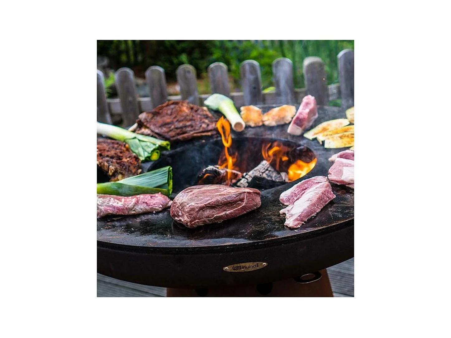 Barbecue brasero en acier Zelos Hauteur 71 cm Diamètre 62 cm