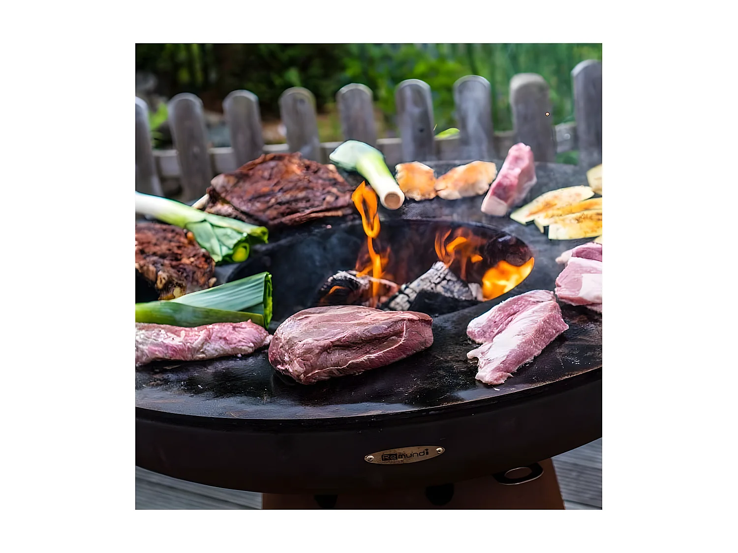 Barbacoa con brasero de acero Phoenix Altura 99 cm Diámetro 99 cm
