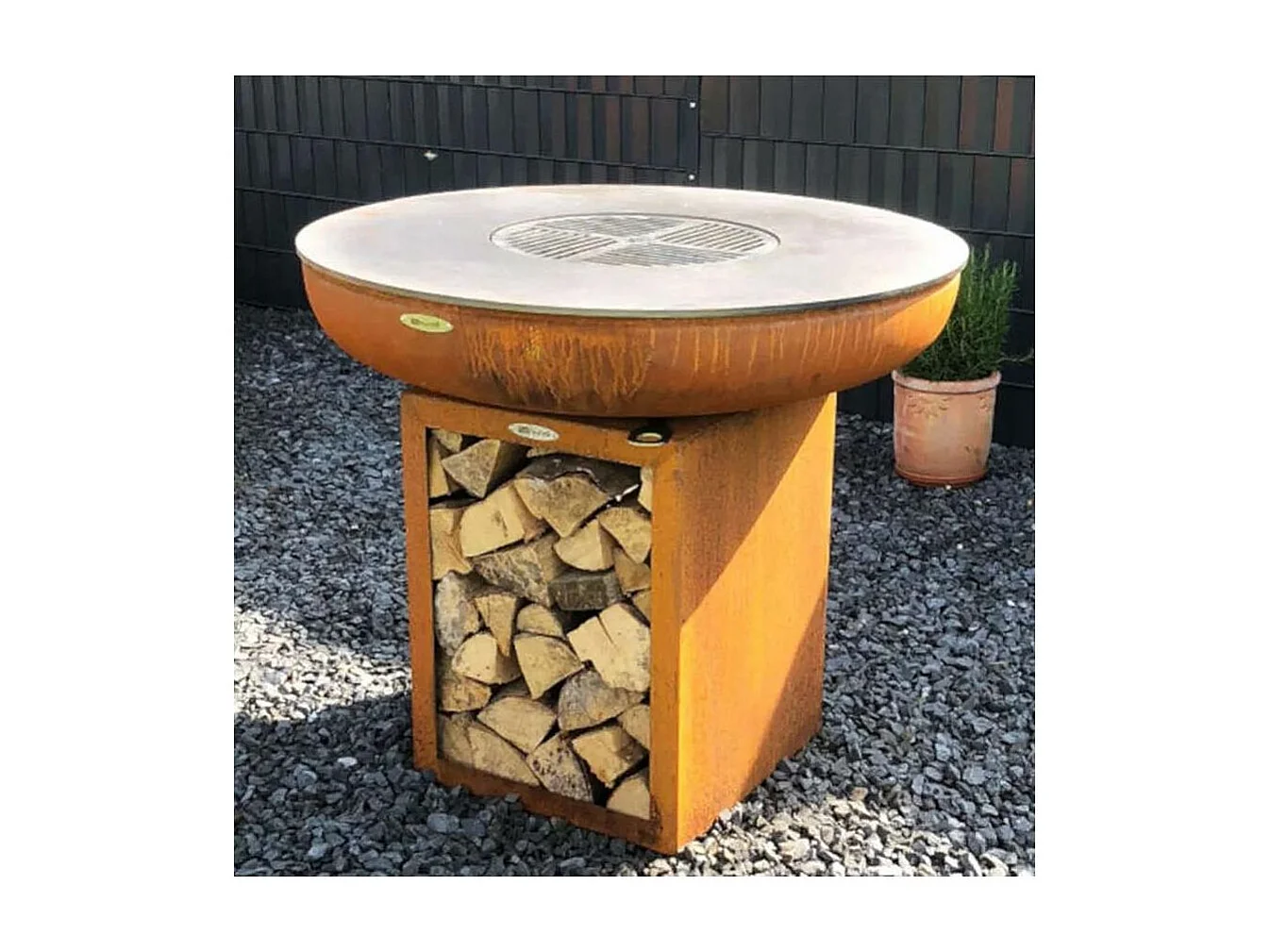 Barbecue brasero en acier  Carus Diamètre 82 cm Hauteur 80 cm