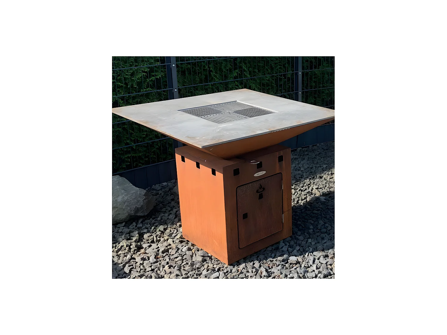 Barbecue Feuerschale aus Stahl Cube Grillfläche 102 cm