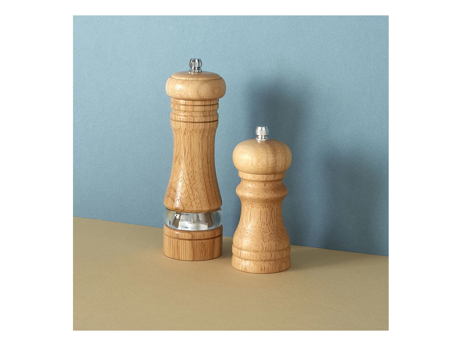 Petit Moulin A Poivre Et Sel En Bois Beige