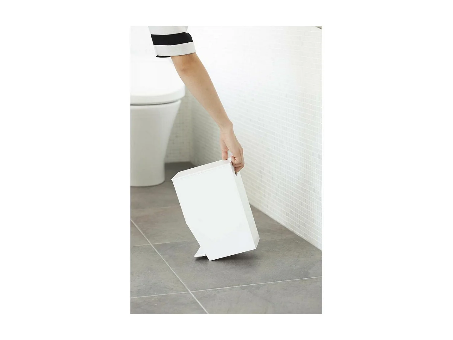 Bidone da bagno moderno Tower