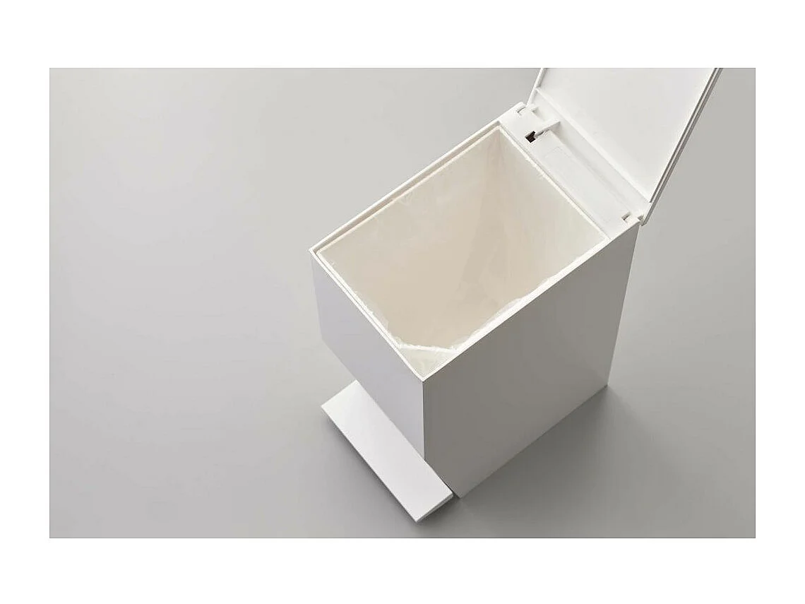 Bidone da bagno moderno Tower