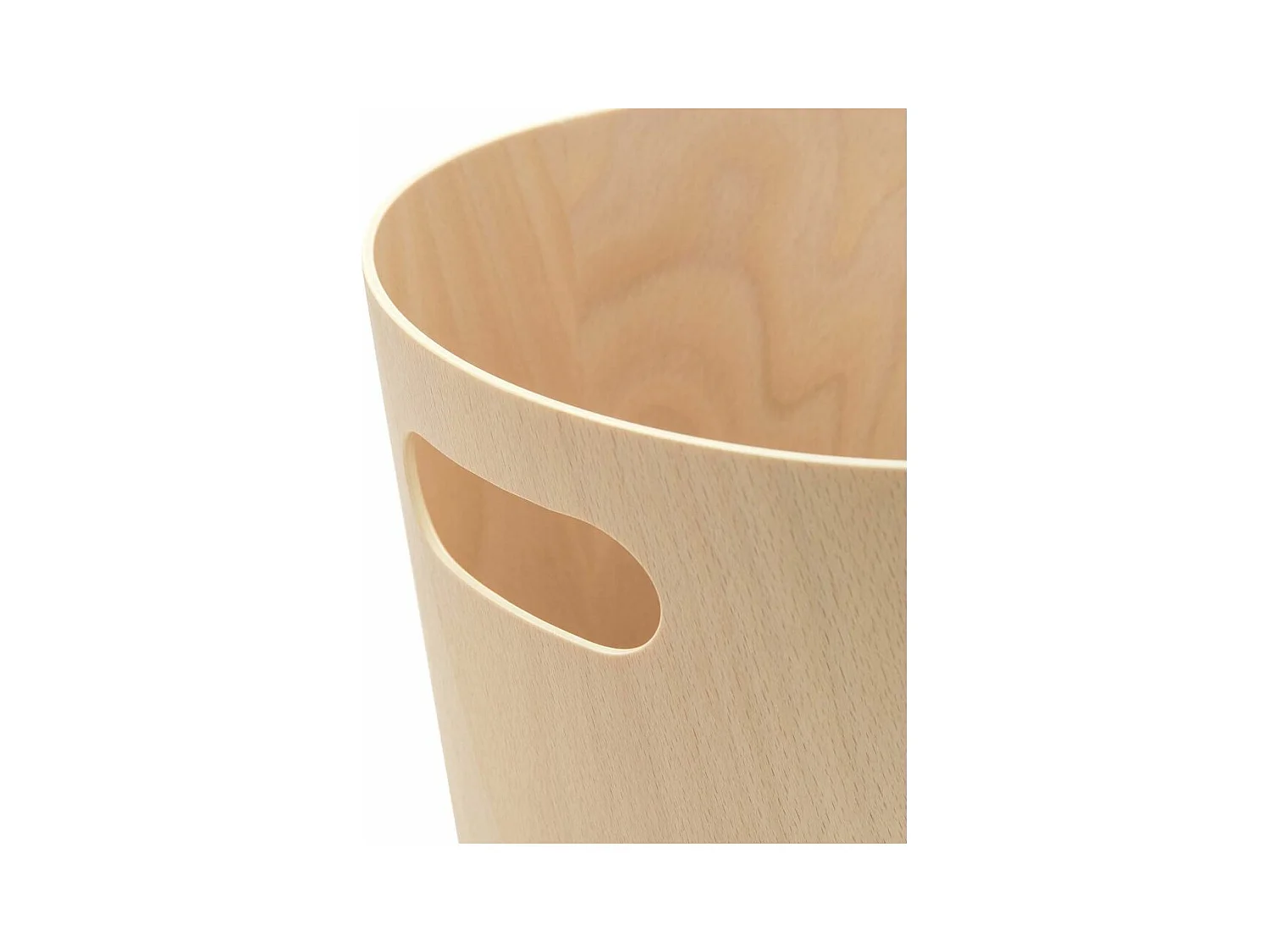 Cesta de madera con asas de transporte