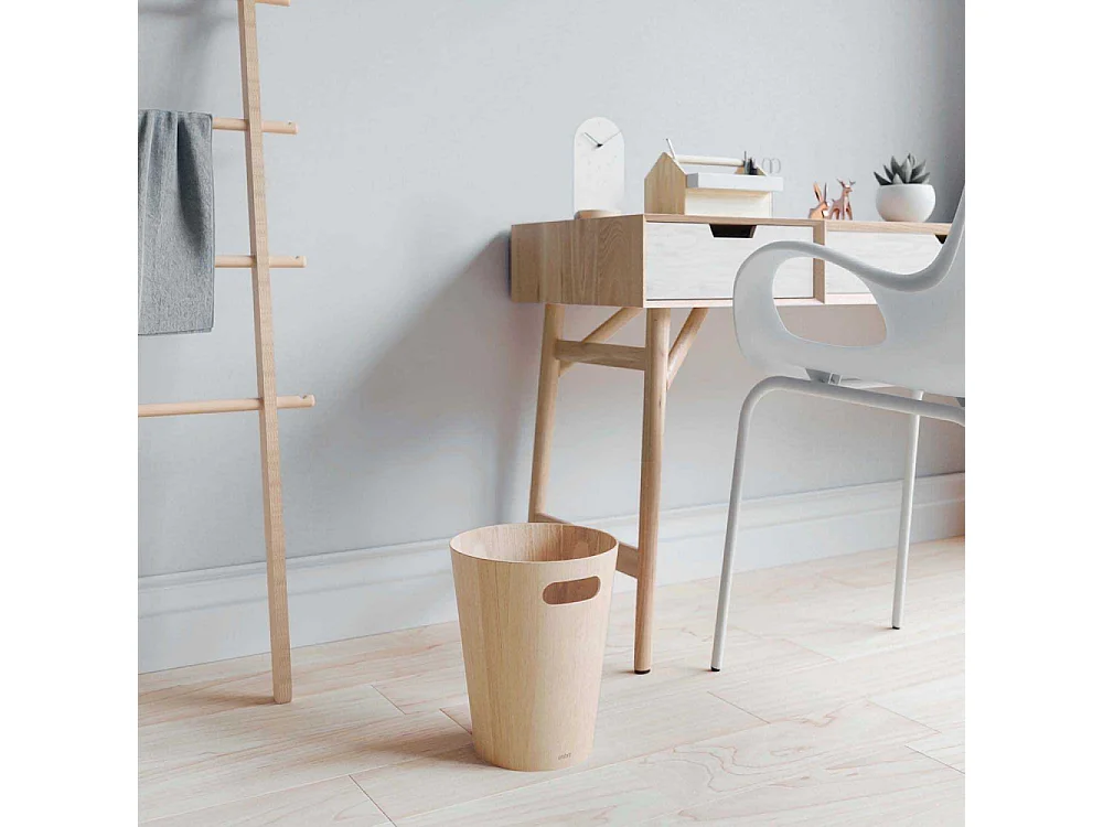 Corbeille en bois avec poignées de transport