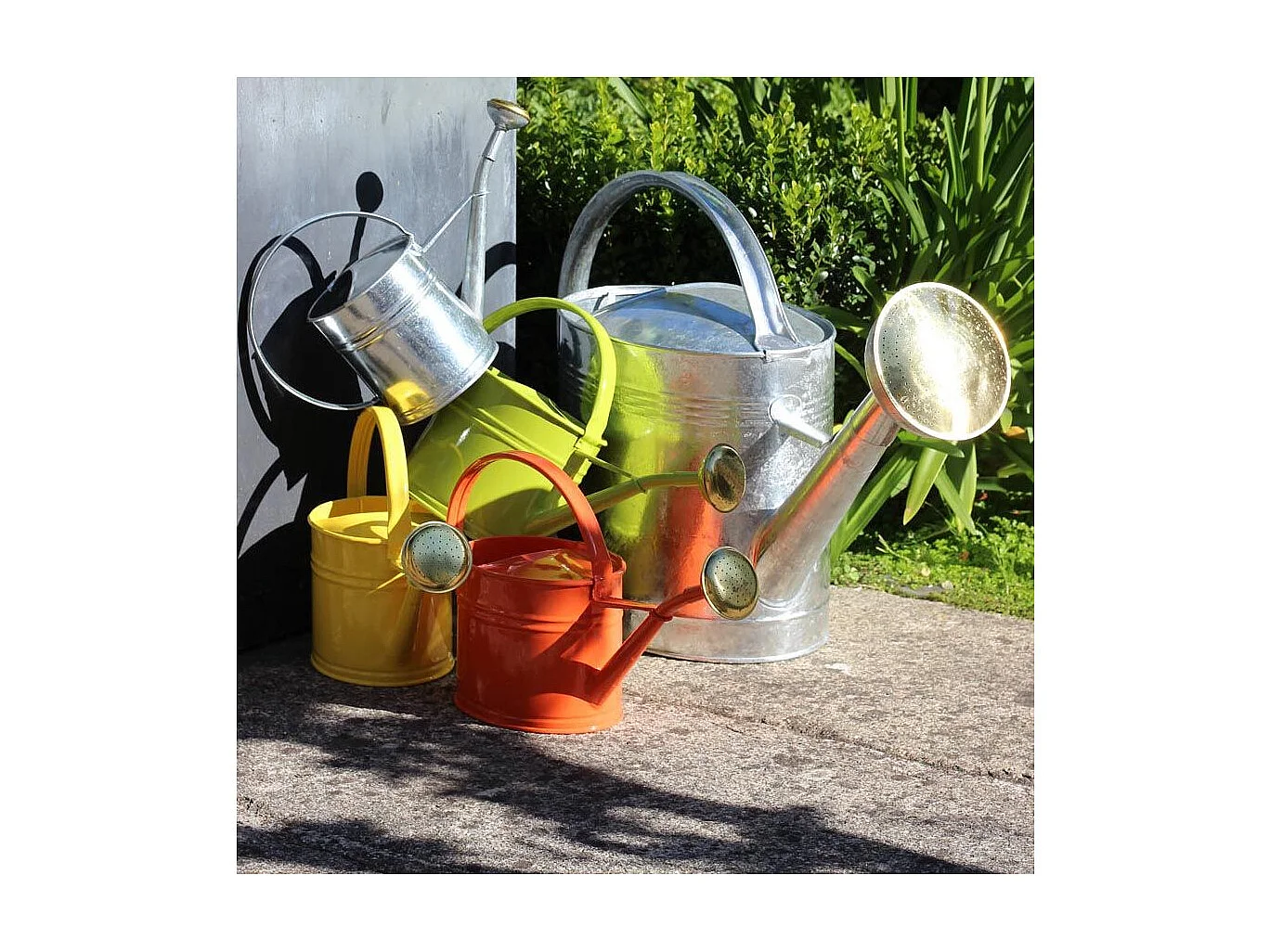 Annaffiatoio in acciaio zincato con testa da 10 litri