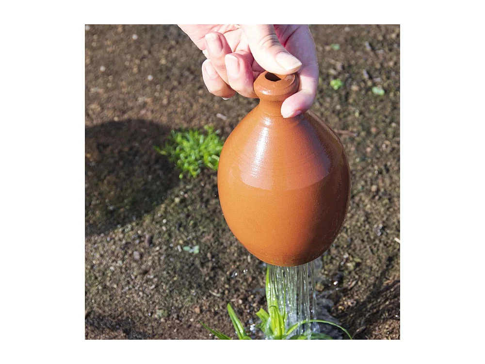 Annaffiatoio in terracotta per piantine