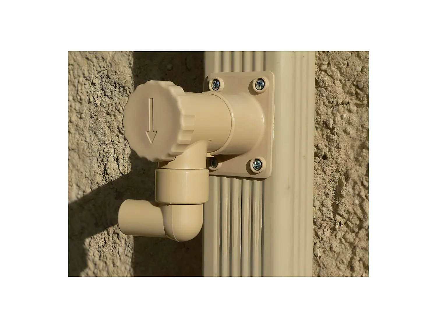 Raccoglitore di acqua piovana per grondaia quadrata o rettangolare