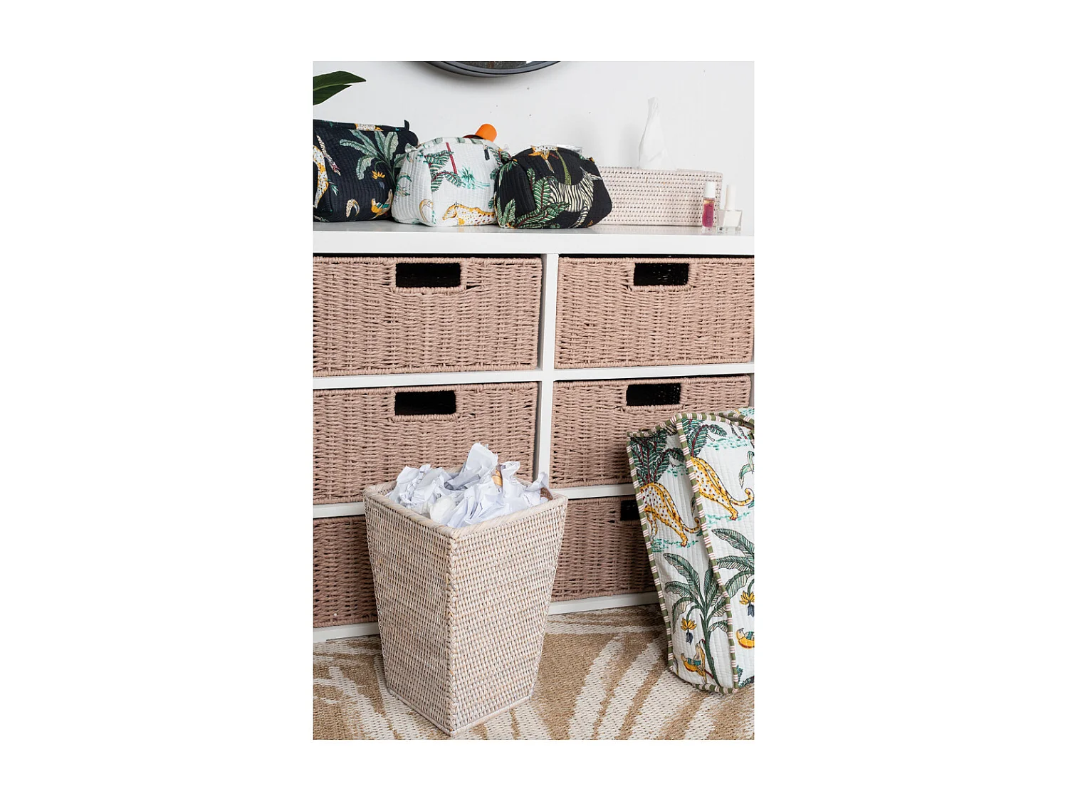 Corbeille à papier en rotin