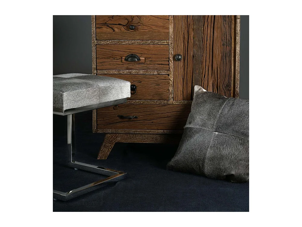 Tabouret design en peau de vache et acier chromé