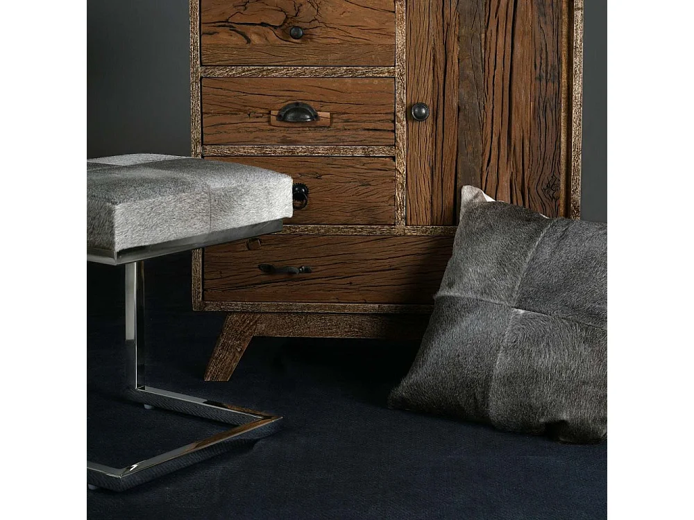 Tabouret design en peau de vache et acier chromé