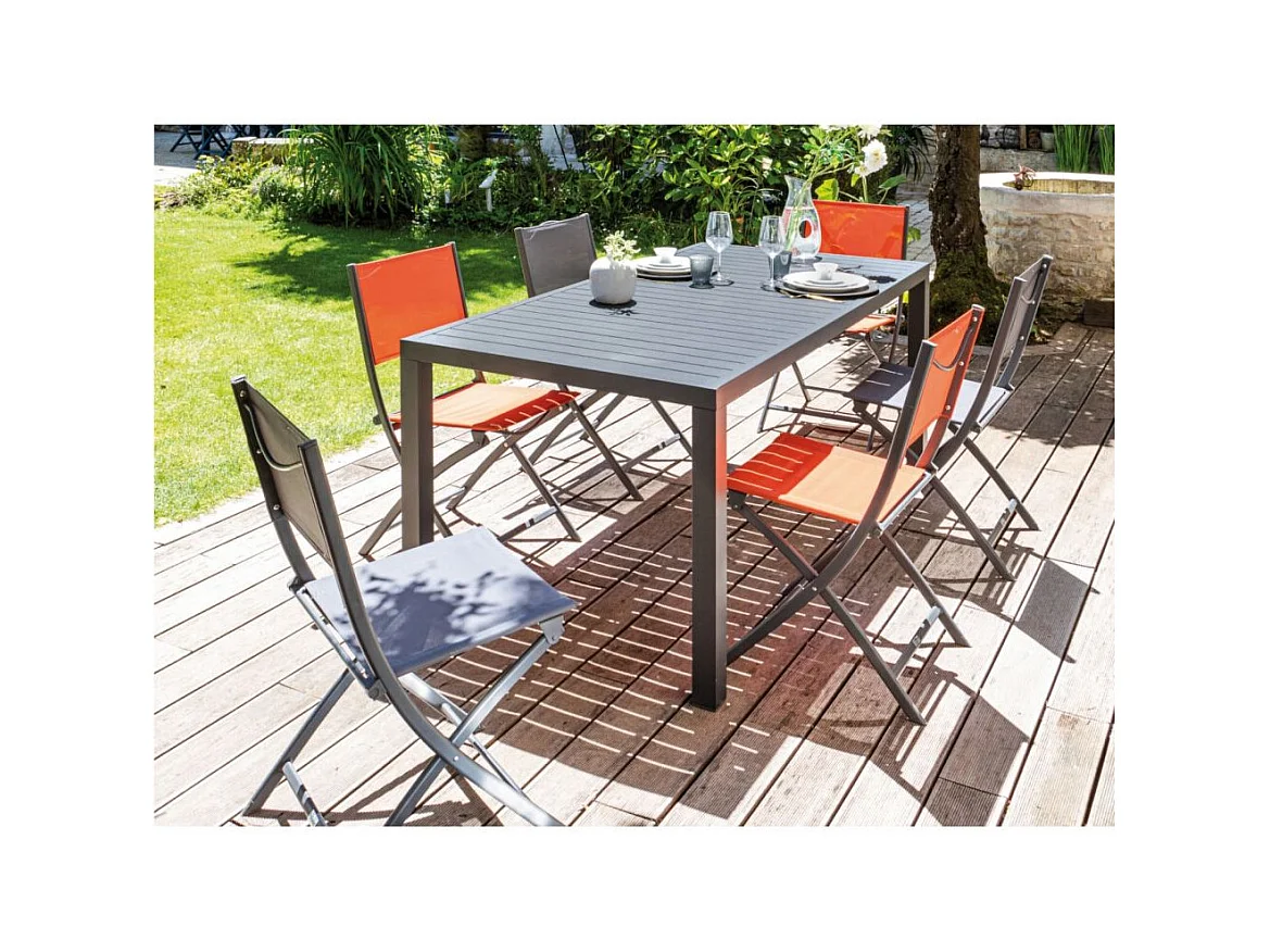 Table extérieure en aluminium plateau à lattes Alice 180 cm