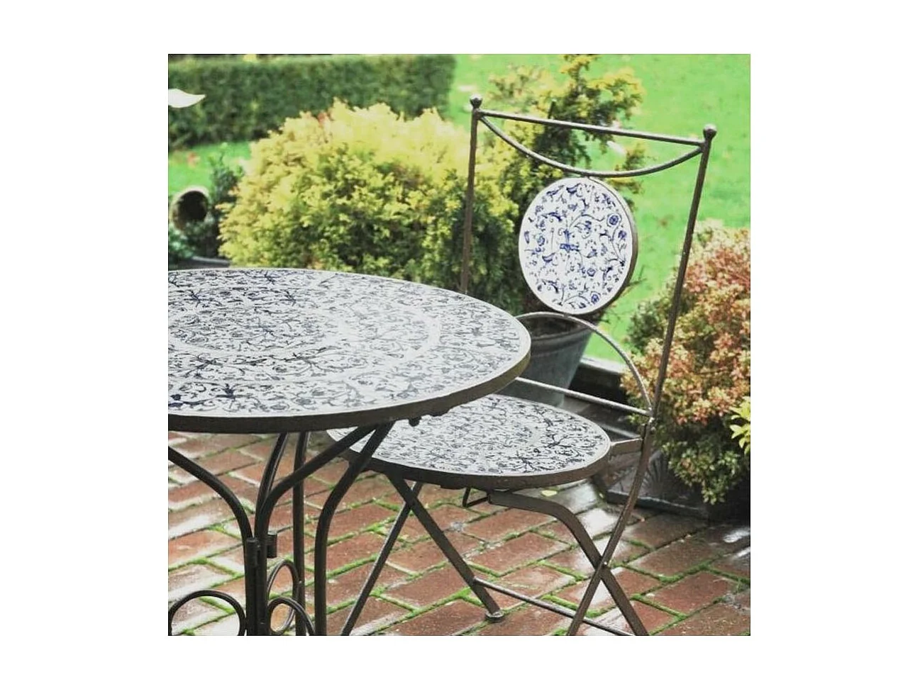 Table en céramique et fer forgé