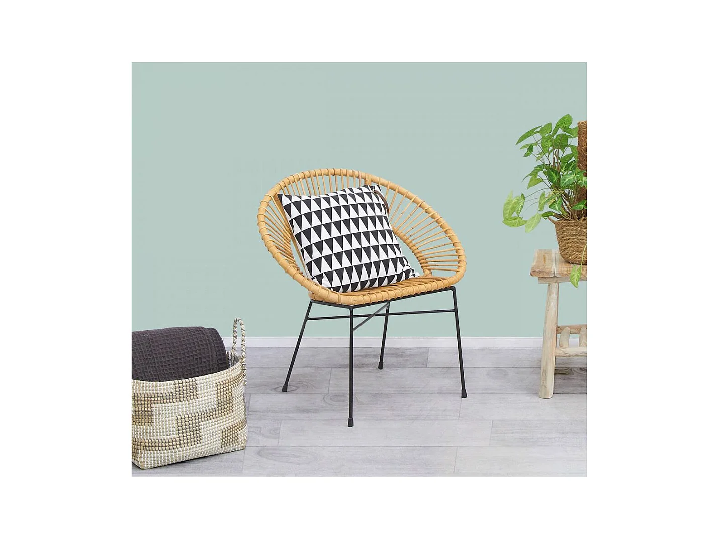 Fauteuil en rotin naturel et métal