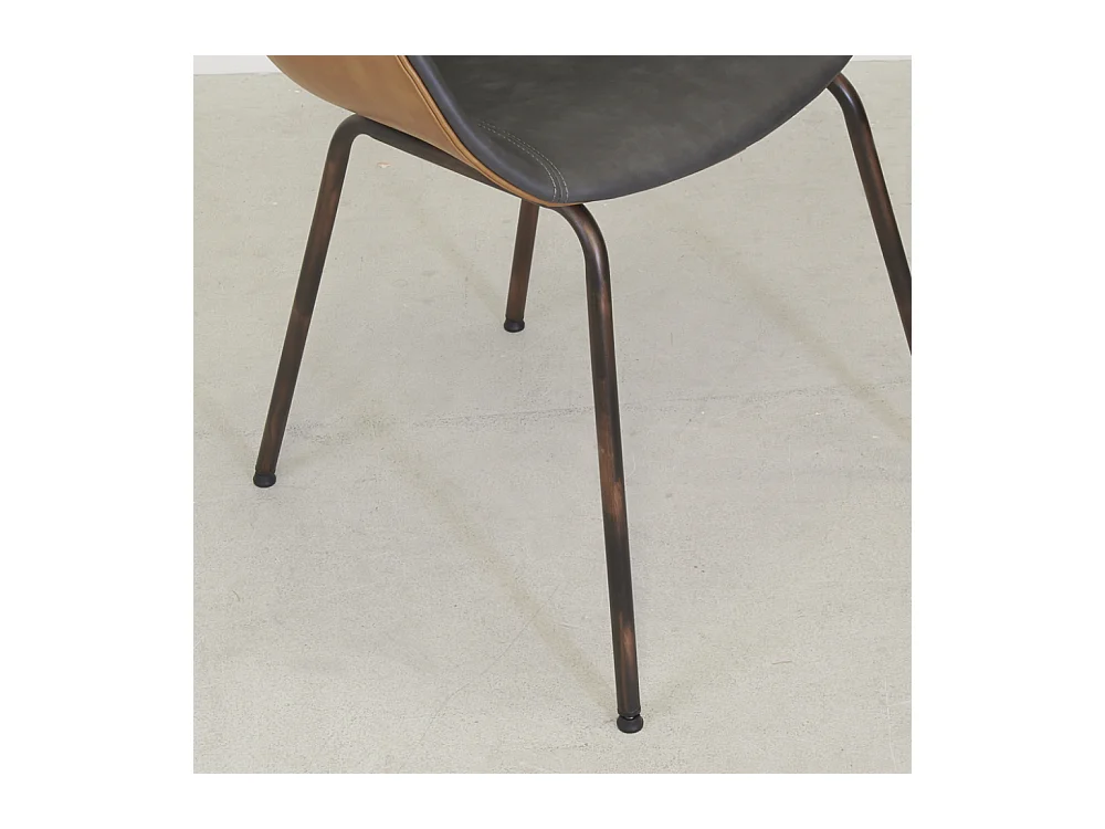 Fauteuil en polyuréthane camel et gris